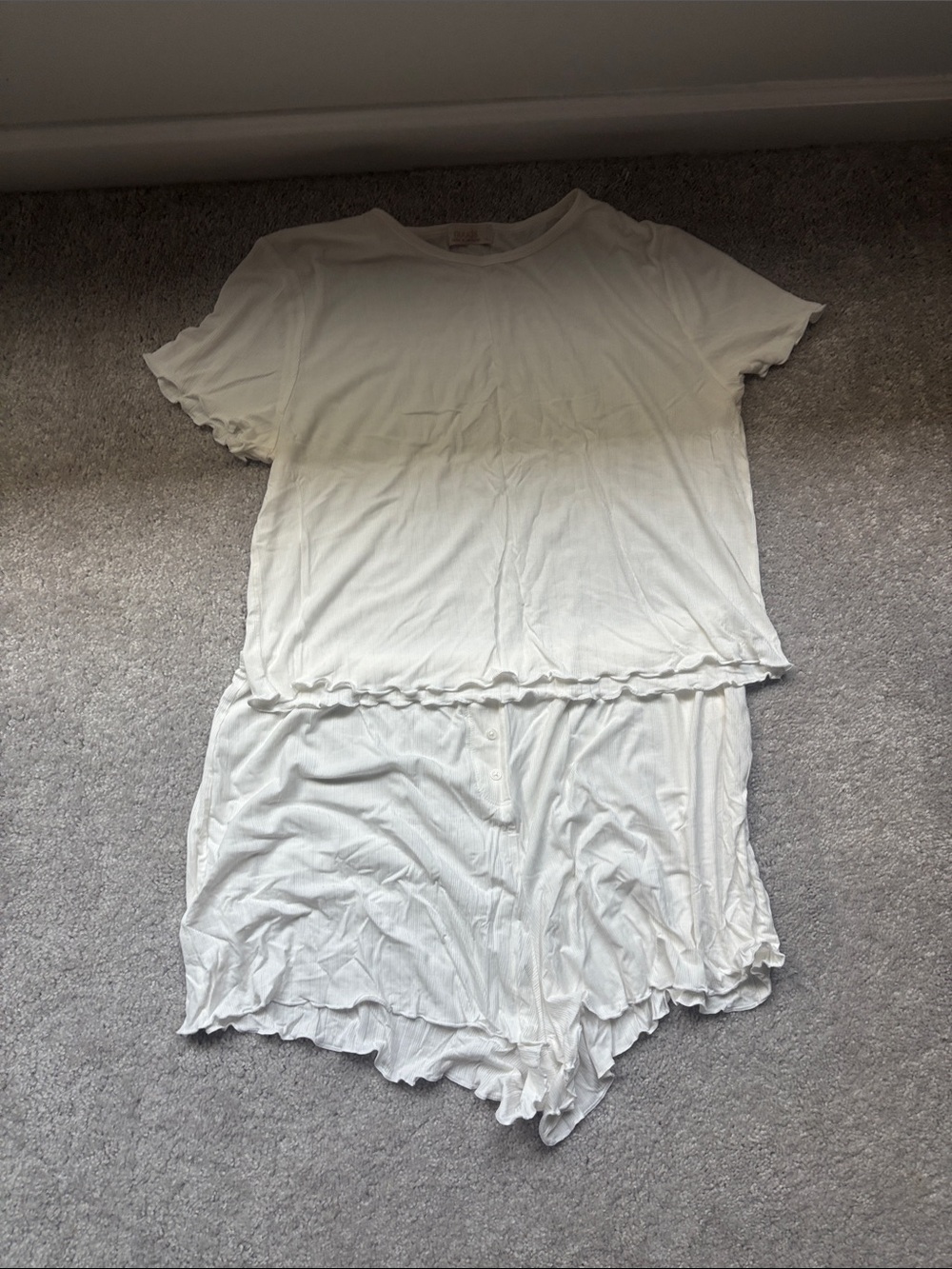 nuuds White Women's Short Sleeve Ruffle Pajama Set